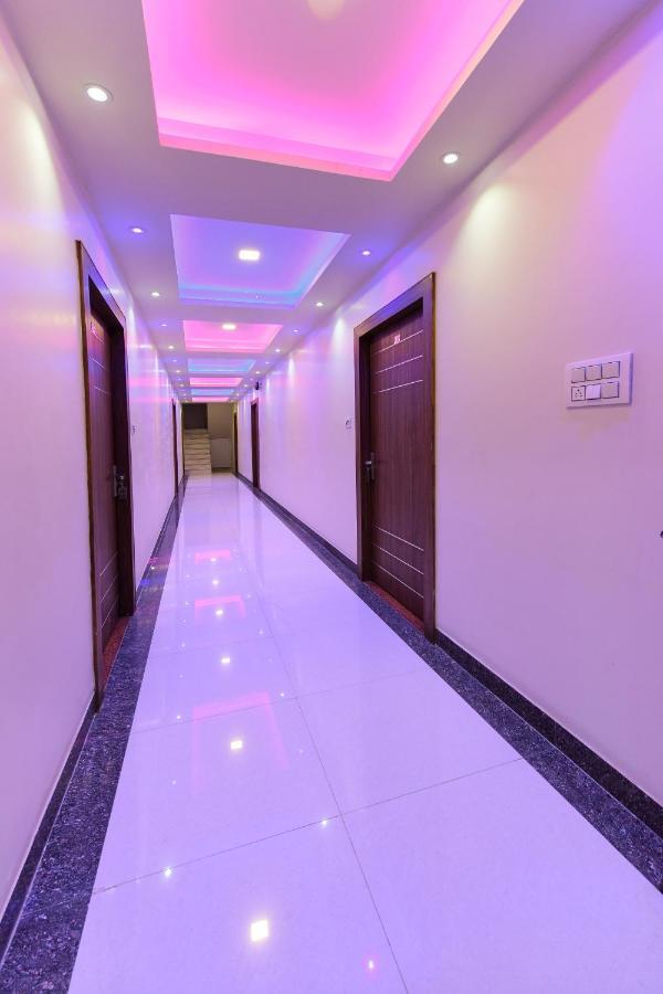 Hn Palace Homestay Агра Экстерьер фото