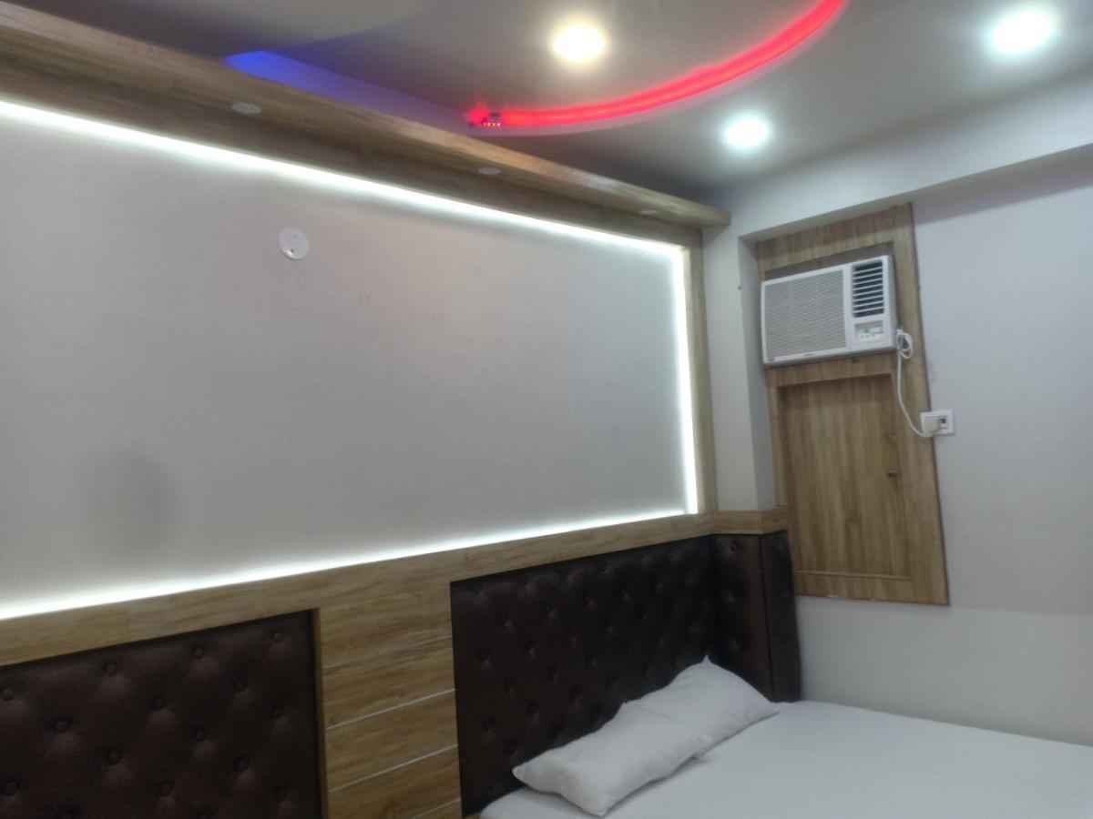 Hn Palace Homestay Агра Экстерьер фото