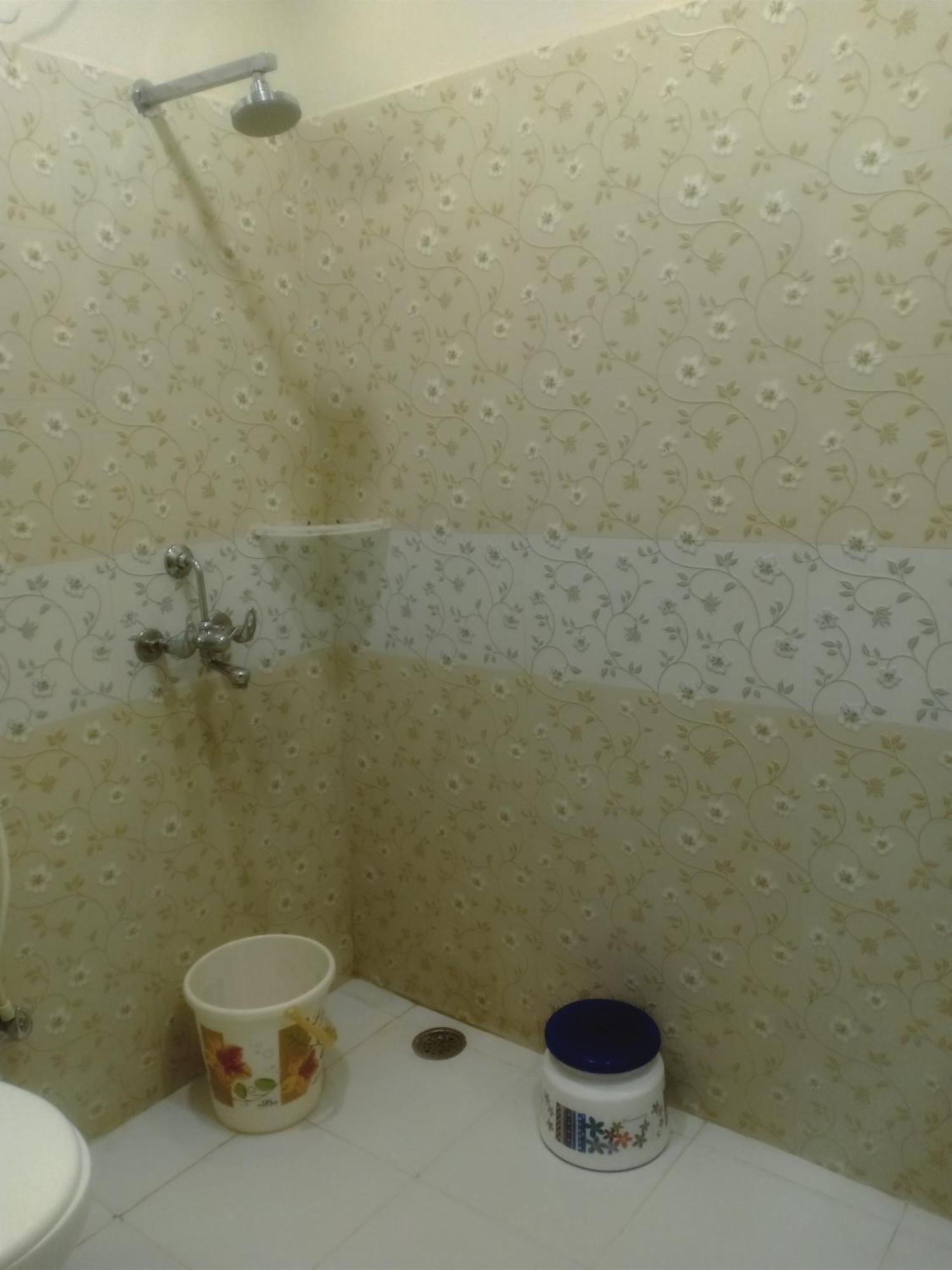 Hn Palace Homestay Агра Номер фото