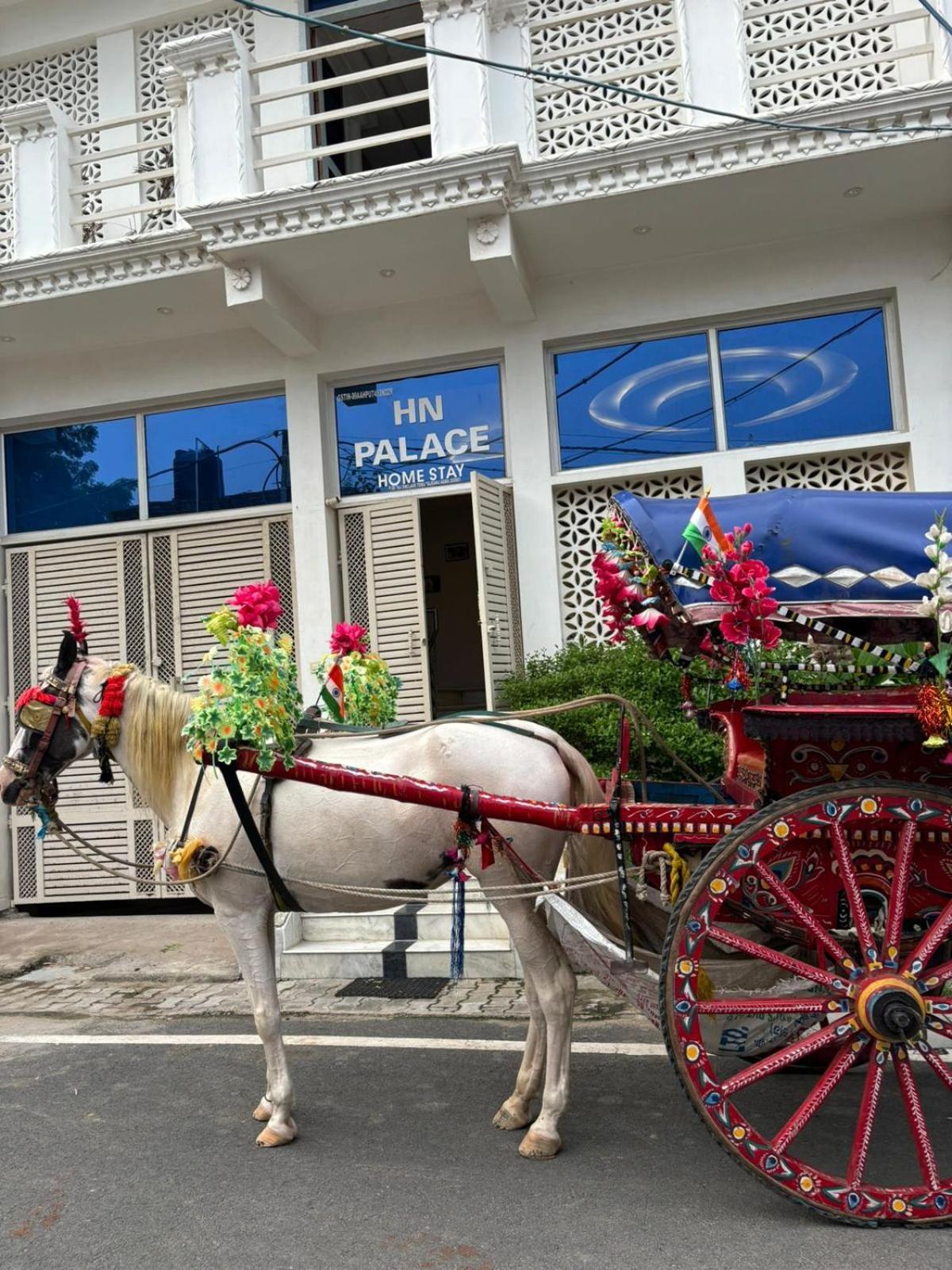 Hn Palace Homestay Агра Экстерьер фото